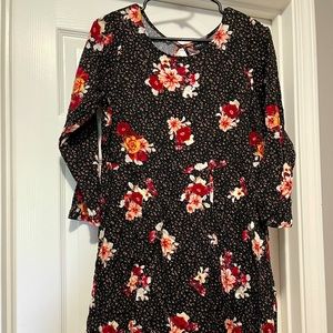 Barely worn floral Torrid dress size 1 long sleeve light